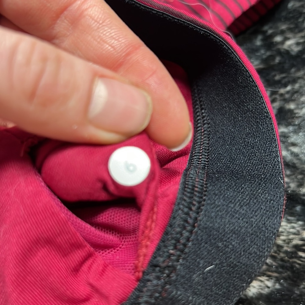 Lululemon - Picture 3 of 3
